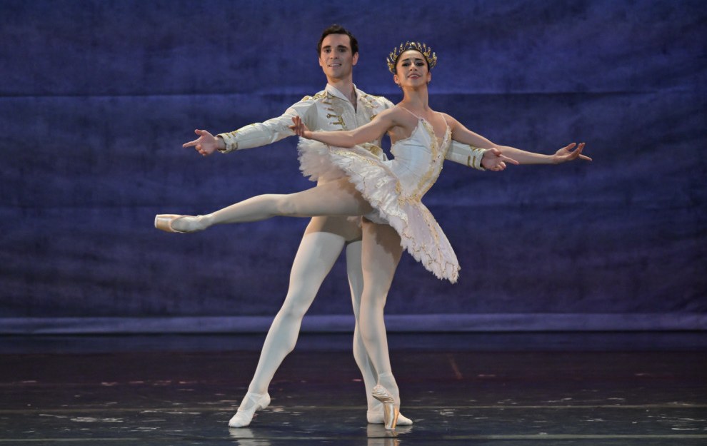 Katherine Rodriguez and Emmanuel Vazquez of the International Ballet Festival of Miami. Photo: Simon Soong, courtesy IBFM